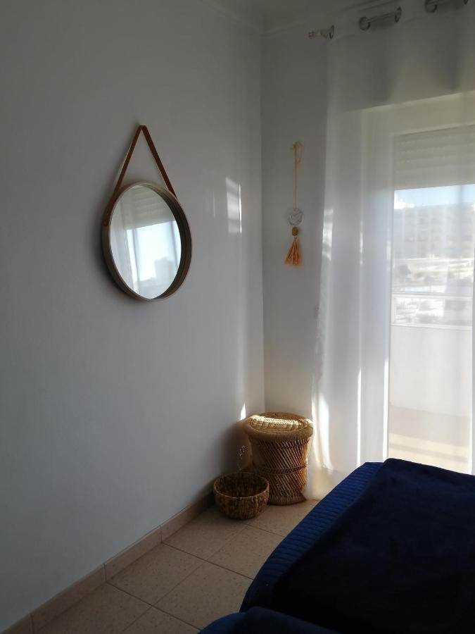 Appartement Vue Sur Mer Et Pieds Dans L'Eau! Portimao Luaran gambar