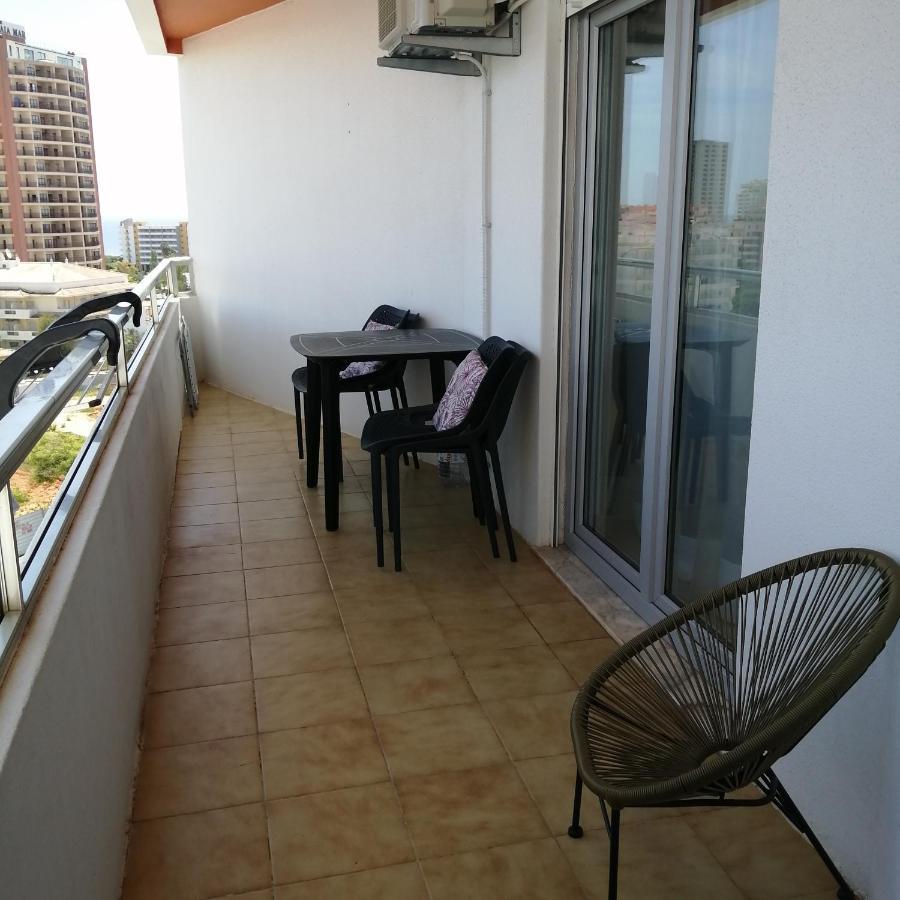 Appartement Vue Sur Mer Et Pieds Dans L'Eau! Portimao Luaran gambar